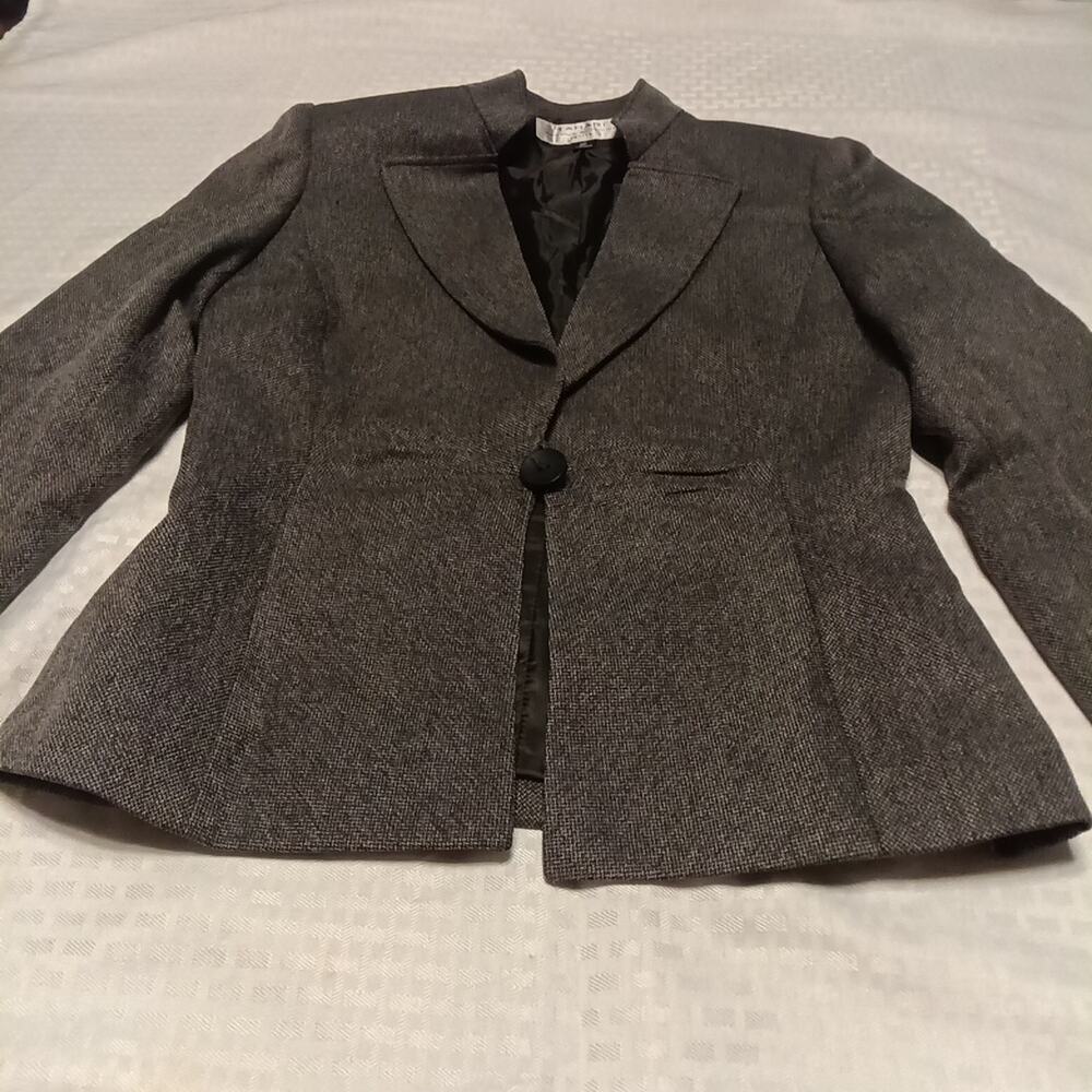 Tahari ASL Women's DK Gray Long Sleeve One Button Blazer Size 4P Career Office